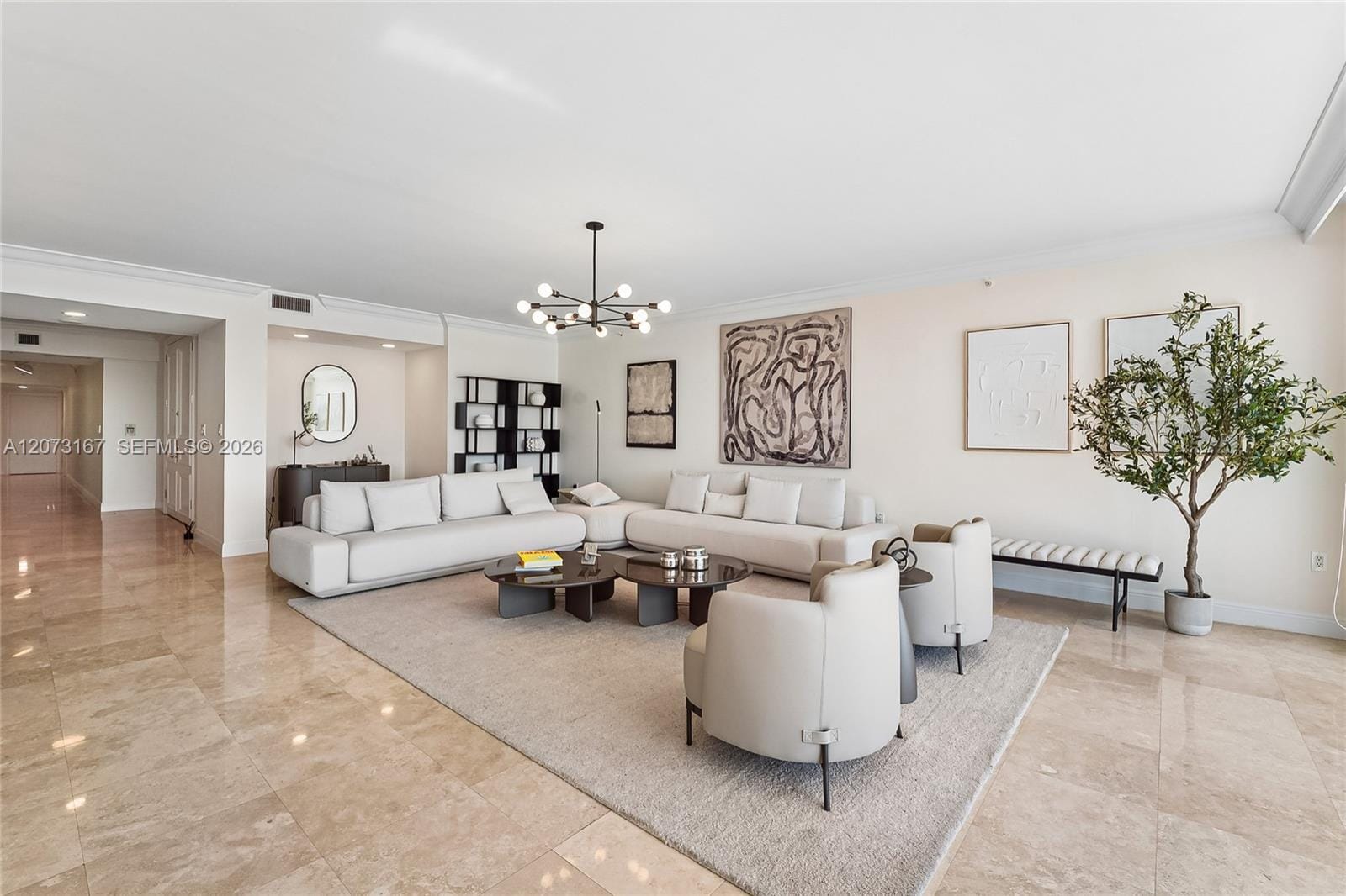 20201 E Country Club Drive 308 — photo 3