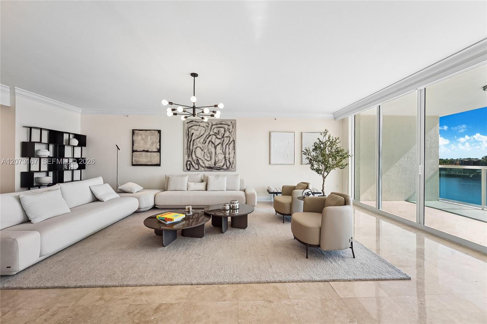 20201 E Country Club Drive 308 — photo 4