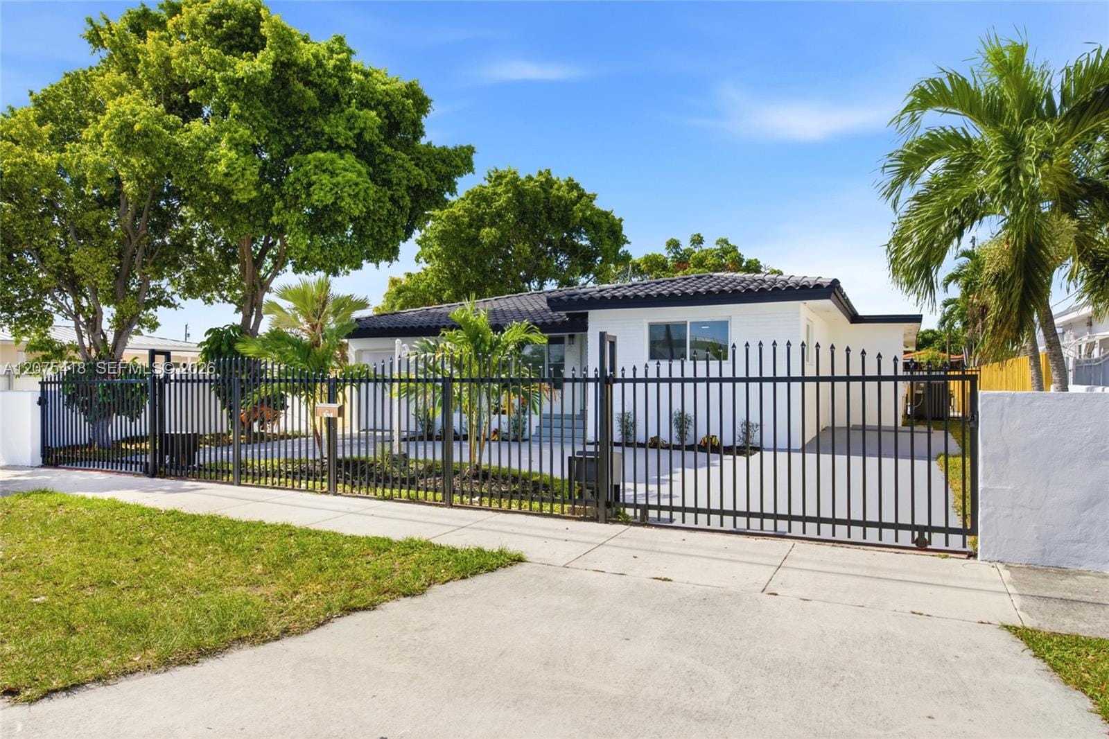 275 W 13 Street, Hialeah, FL 33010