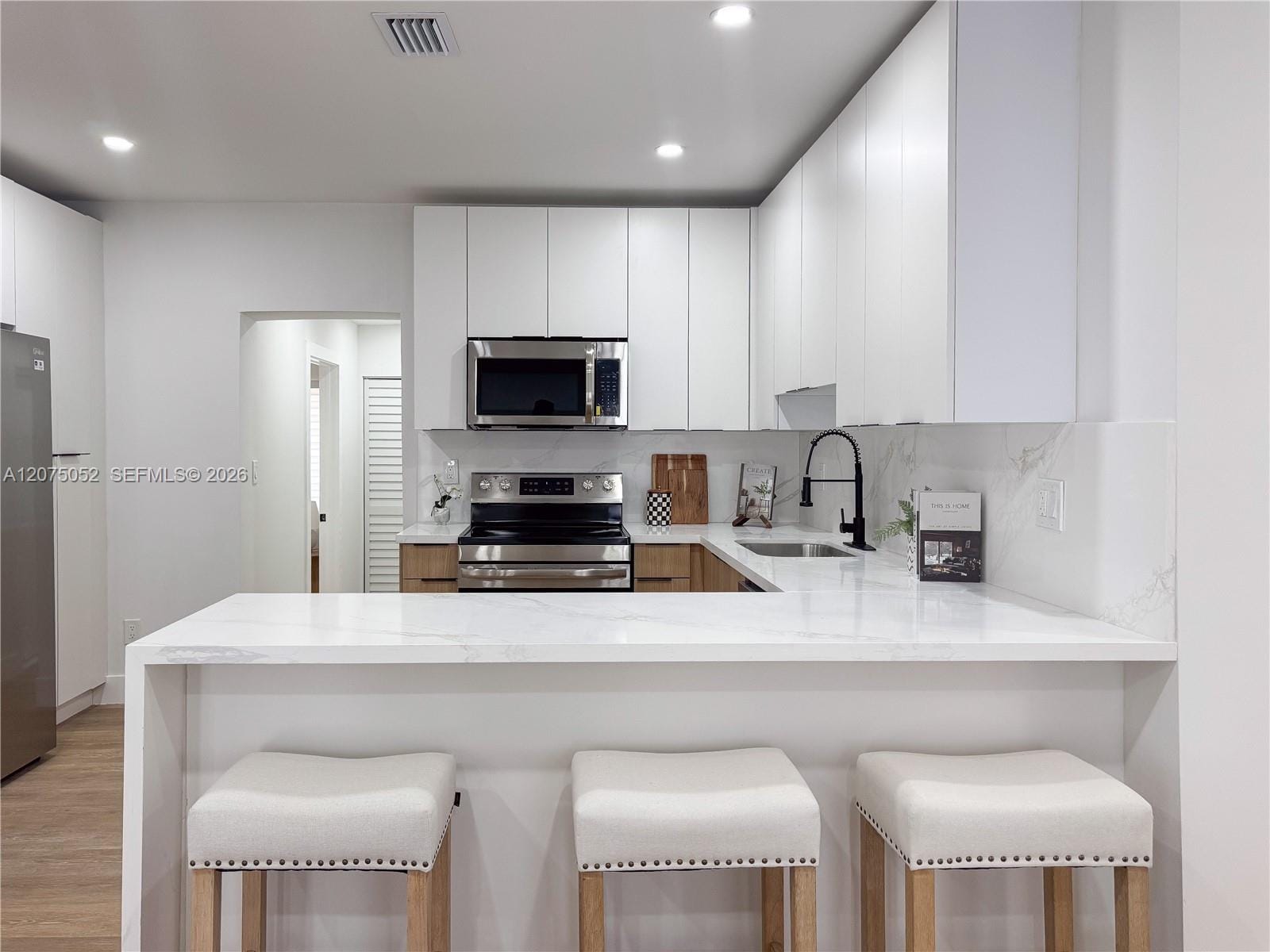 1119 NW 11th Court — photo 5