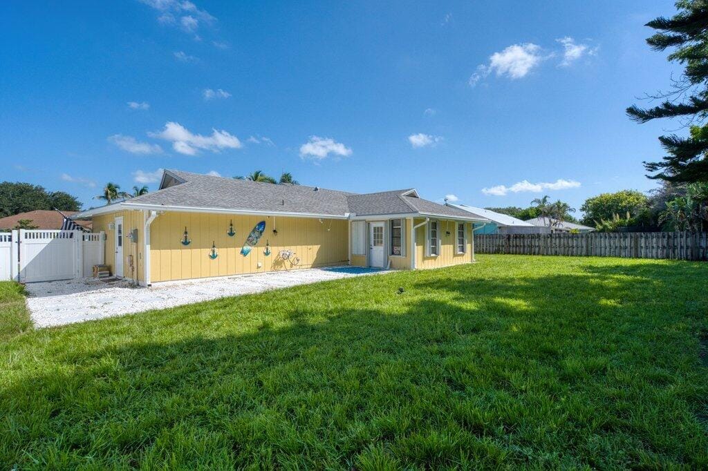 888 NE Maranta Terrado — photo 11