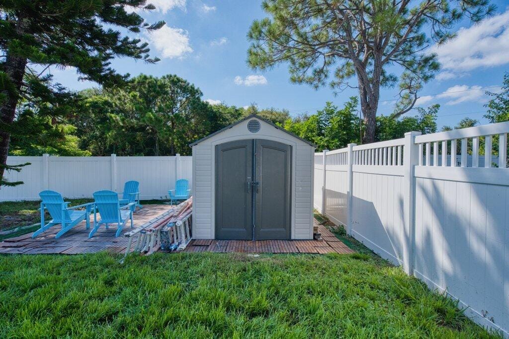 888 NE Maranta Terrado, Jensen Beach, FL 34957 photo 17