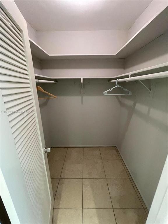 3100 N PALM AIRE Drive 204 — photo 6