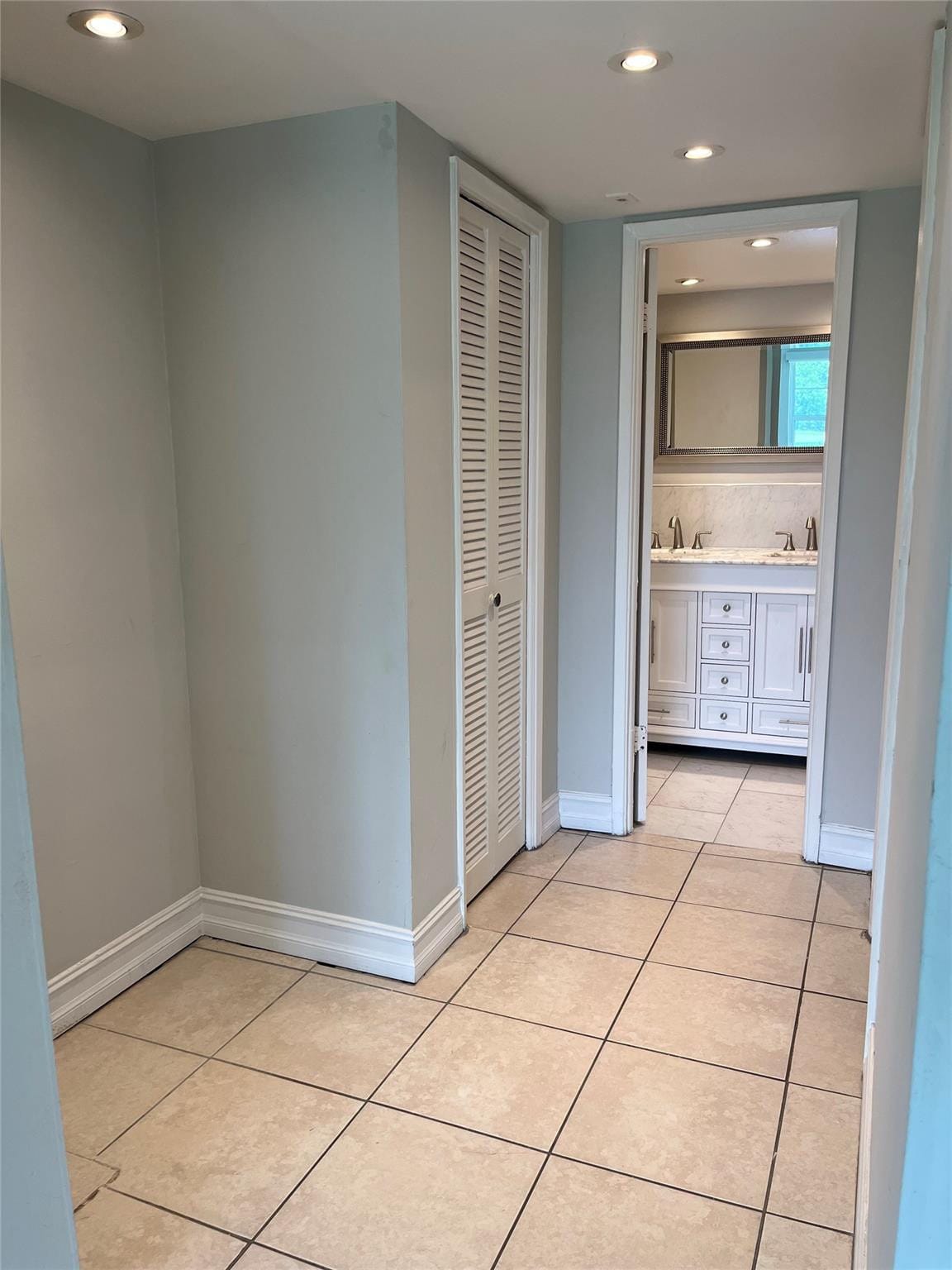 3100 N PALM AIRE Drive 204 — photo 7