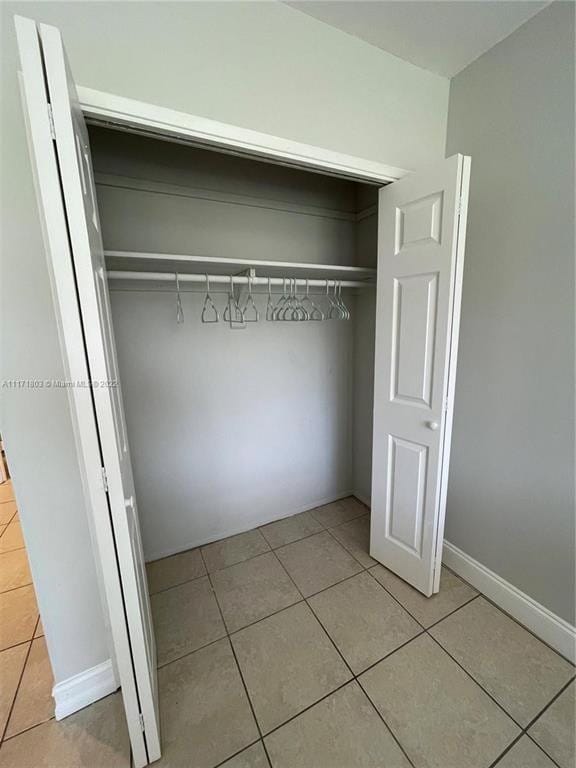 3100 N PALM AIRE Drive 204 — photo 8