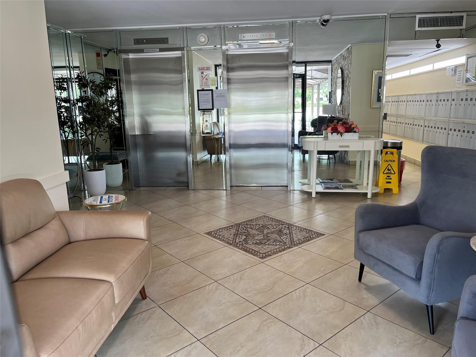 3100 N PALM AIRE Drive 204 — photo 12
