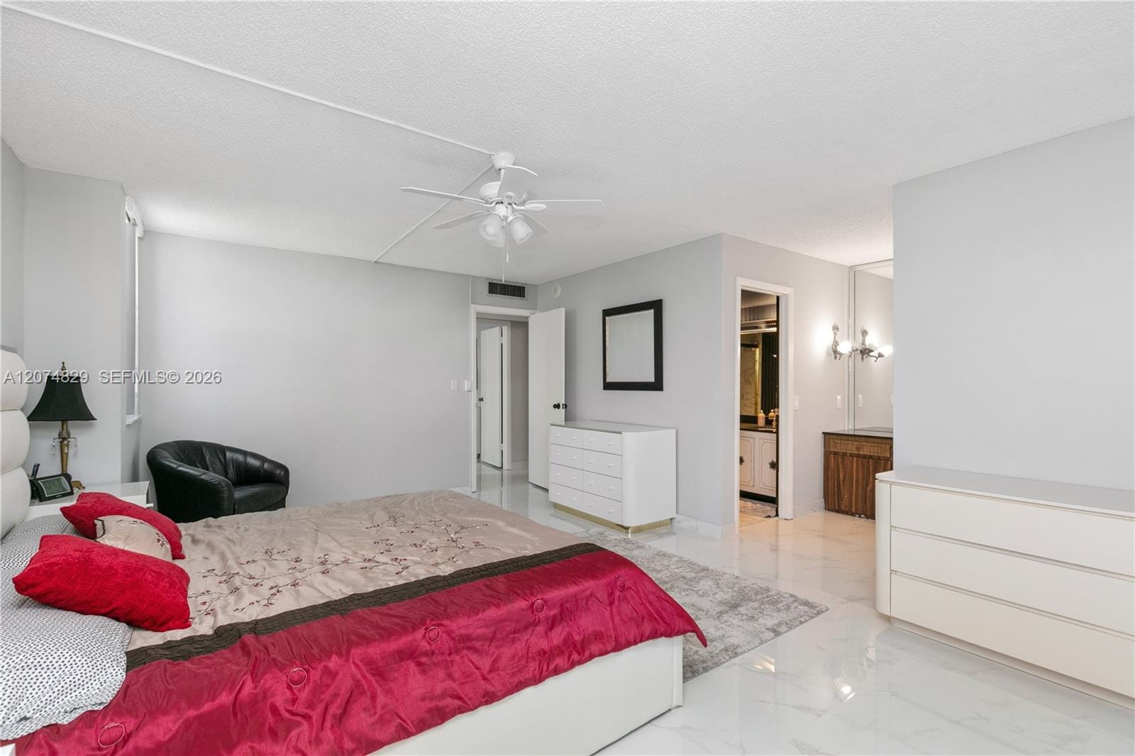 1880 S Ocean Drive 406 — photo 9