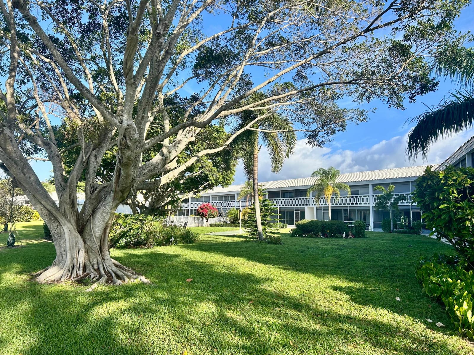 331 TEQUESTA Drive 216, Tequesta, FL 33469 - photo 1 of 30