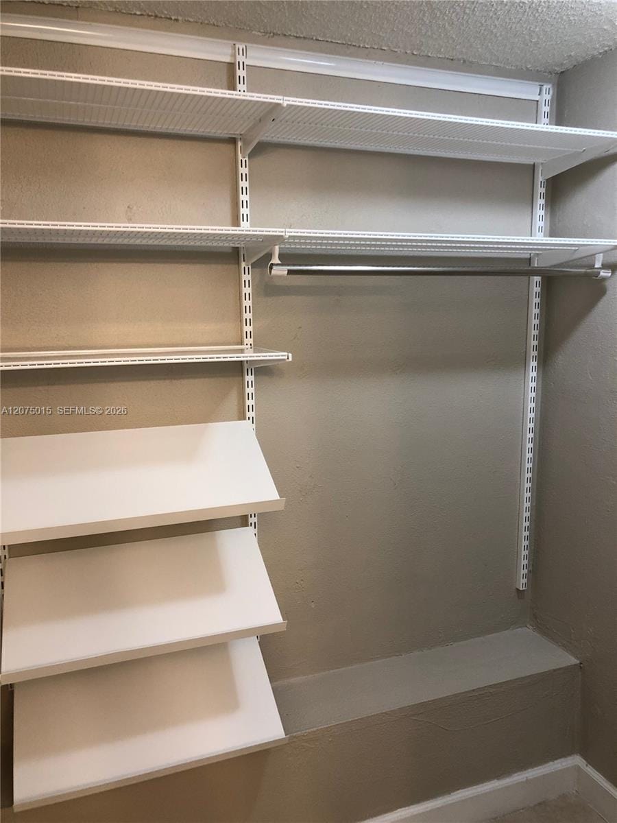 1300 NE Miami Gardens Drive 703E — photo 4