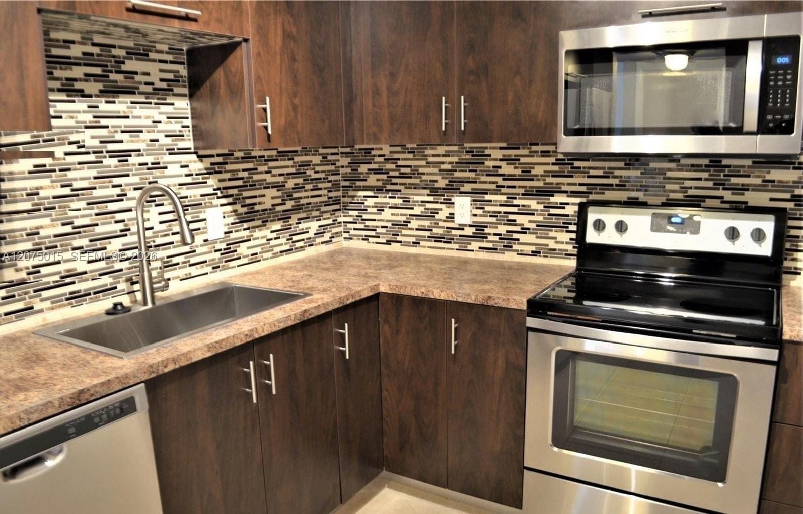 1300 NE Miami Gardens Drive 703E