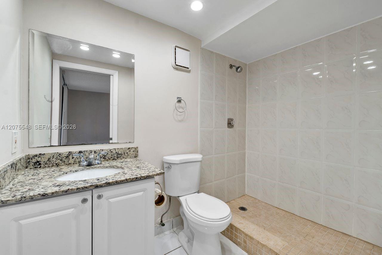 8420 SW 133rd Ave Road 105, Miami, FL 33183 photo 8