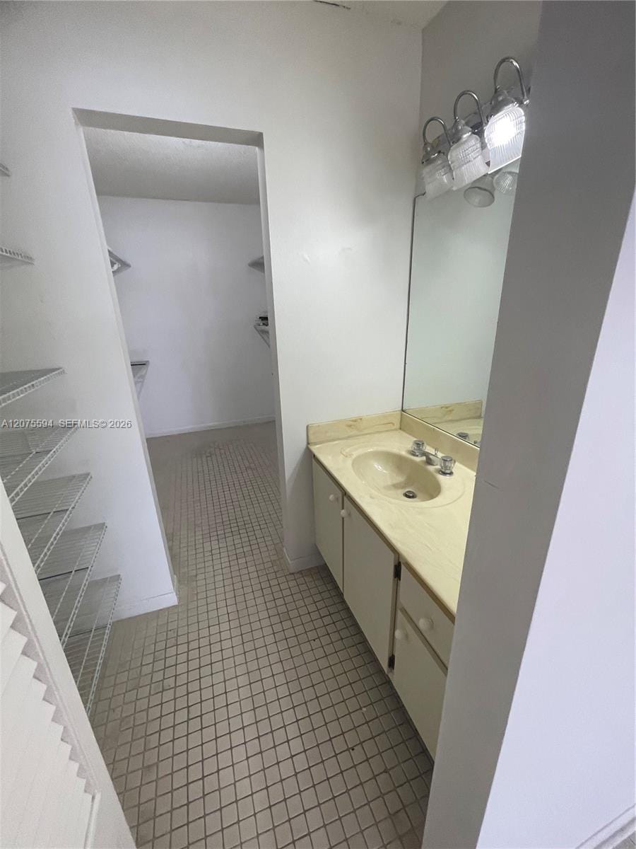 200 Golden Isles Drive 401 — photo 8