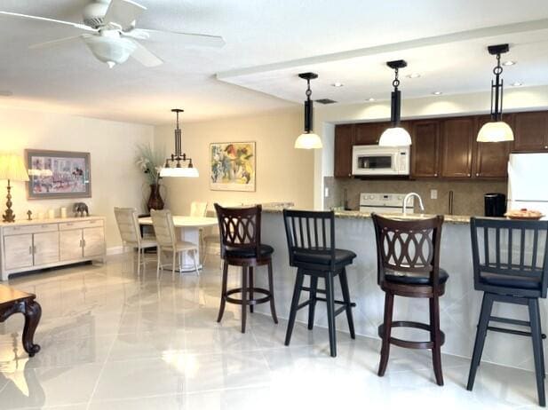 1315 HIGH POINT Way SE B, High Point of Delray, Delray Beach, FL