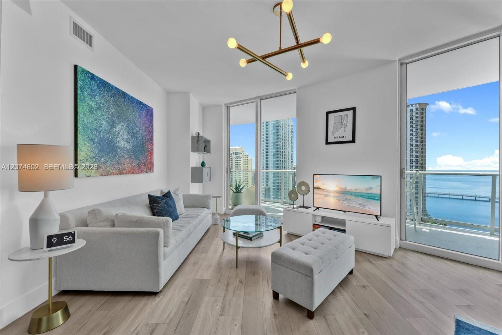 300 S Biscayne Boulevard T-1708, Miami, FL 33131