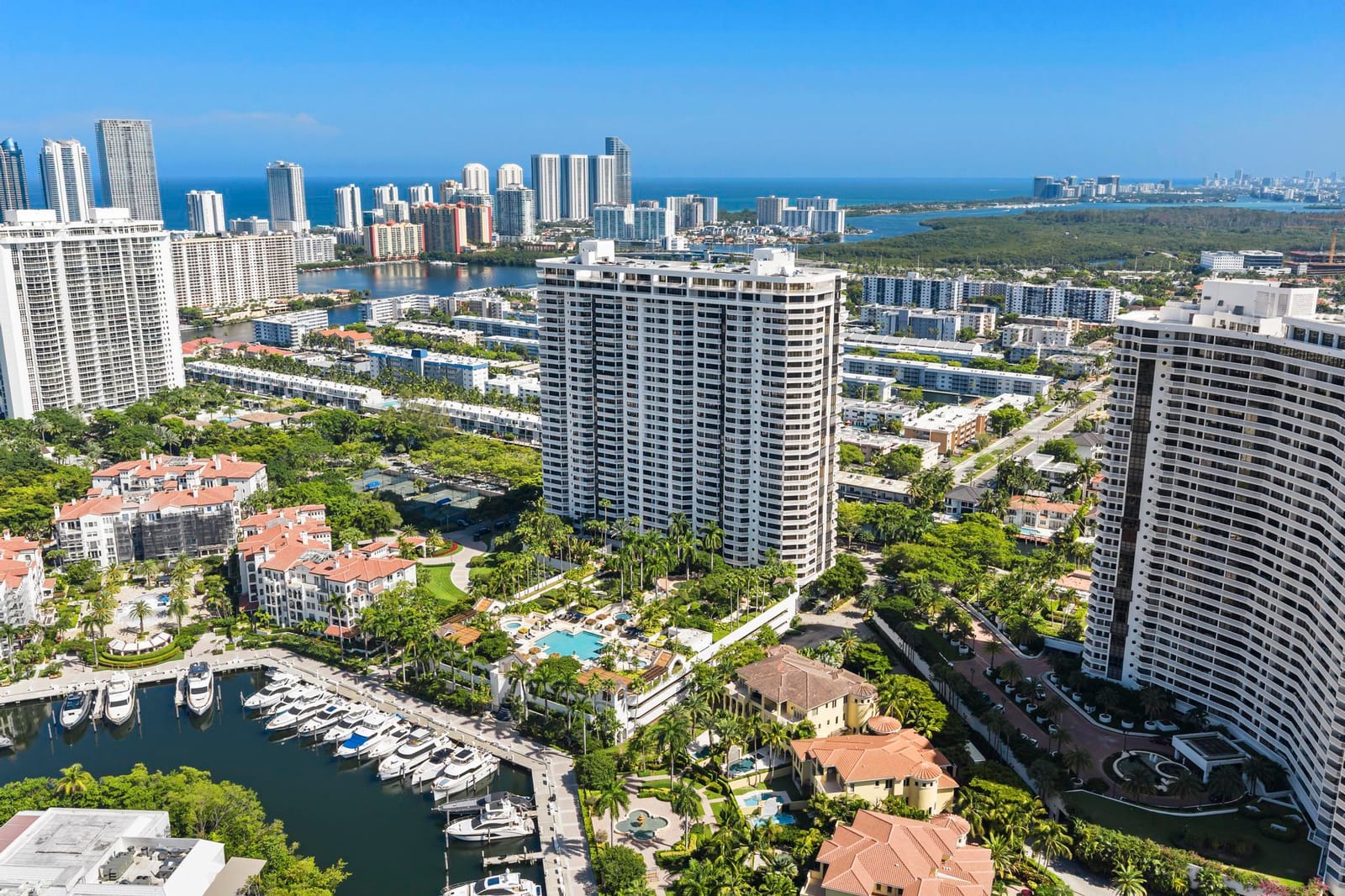 2000 ISLAND Boulevard 903, Aventura, FL 33160 photo 24