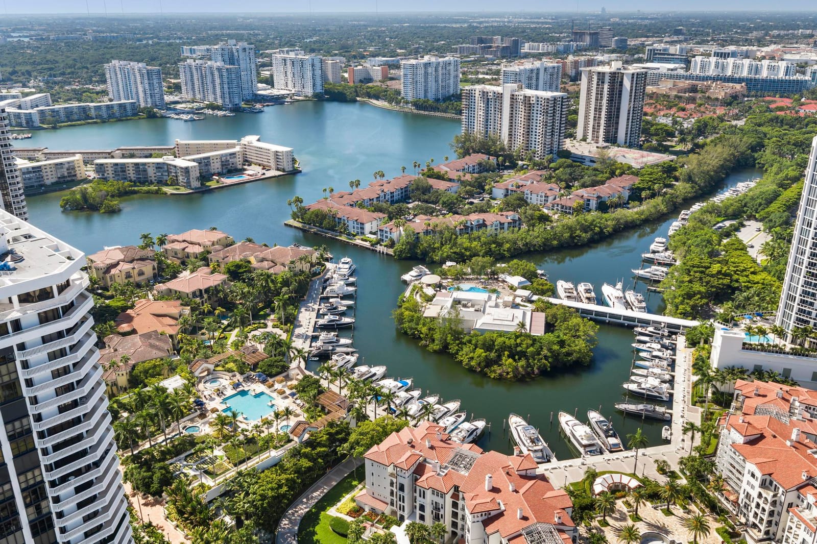 2000 ISLAND Boulevard 903, Aventura, FL 33160 photo 27
