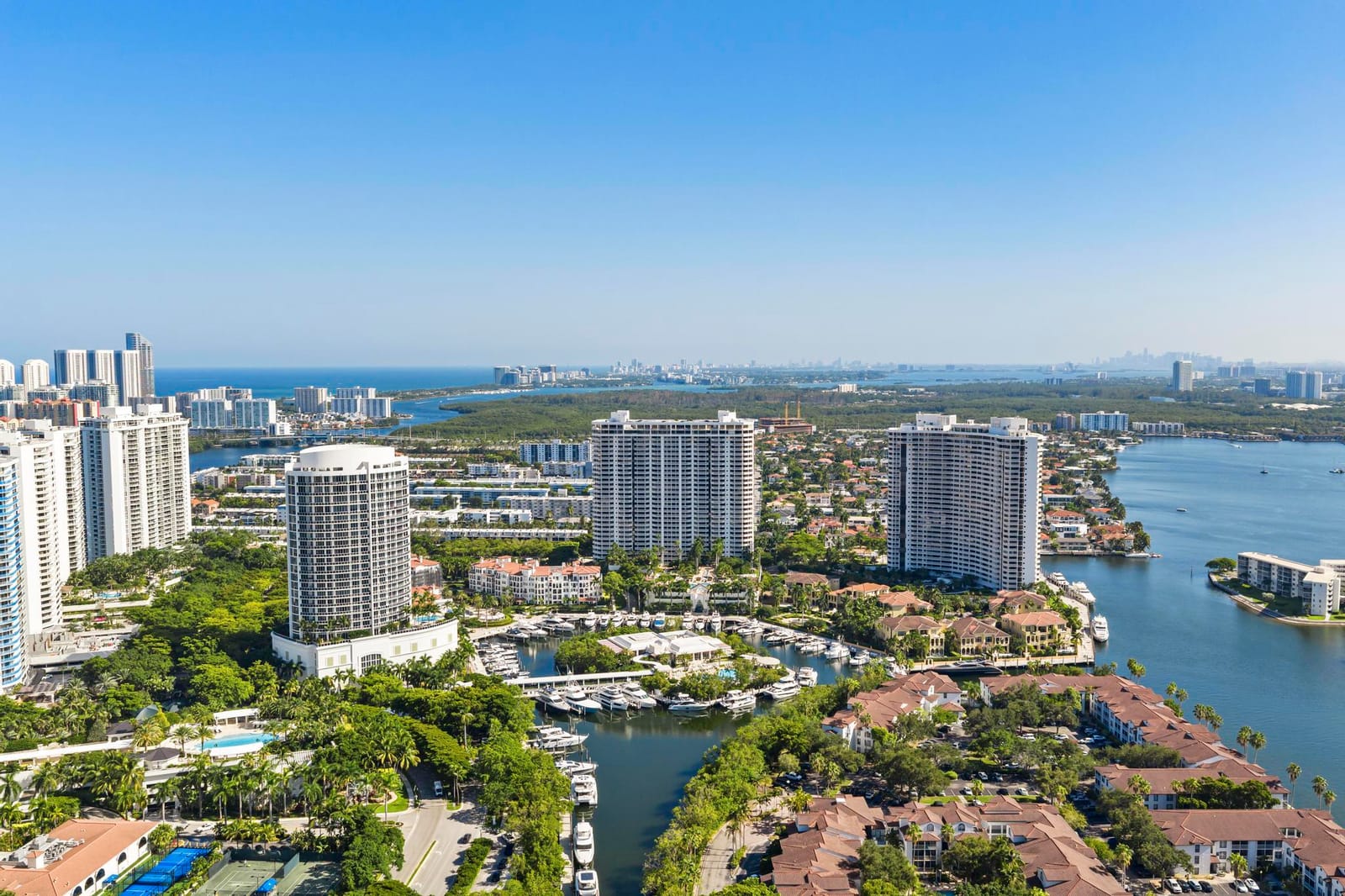 2000 ISLAND Boulevard 903, Aventura, FL 33160 photo 28