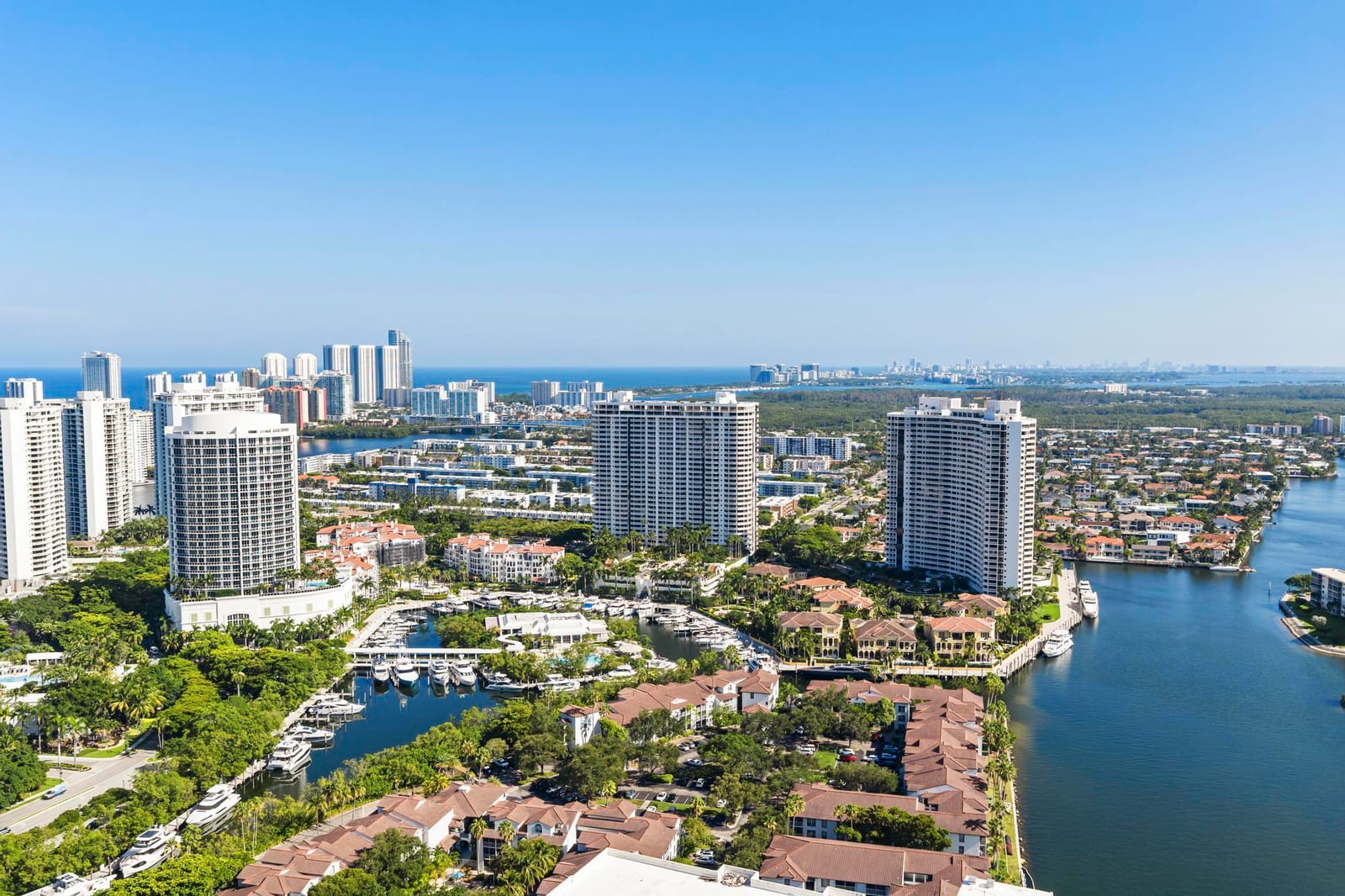 2000 ISLAND Boulevard 903, Aventura, FL 33160 photo 29