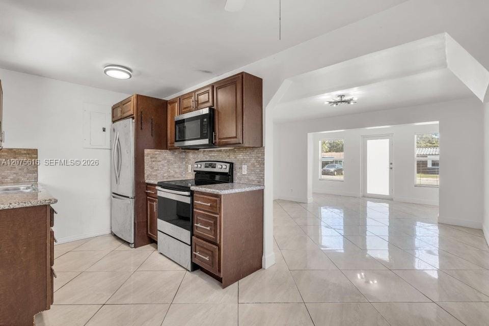 2539 Coolidge Street — photo 6