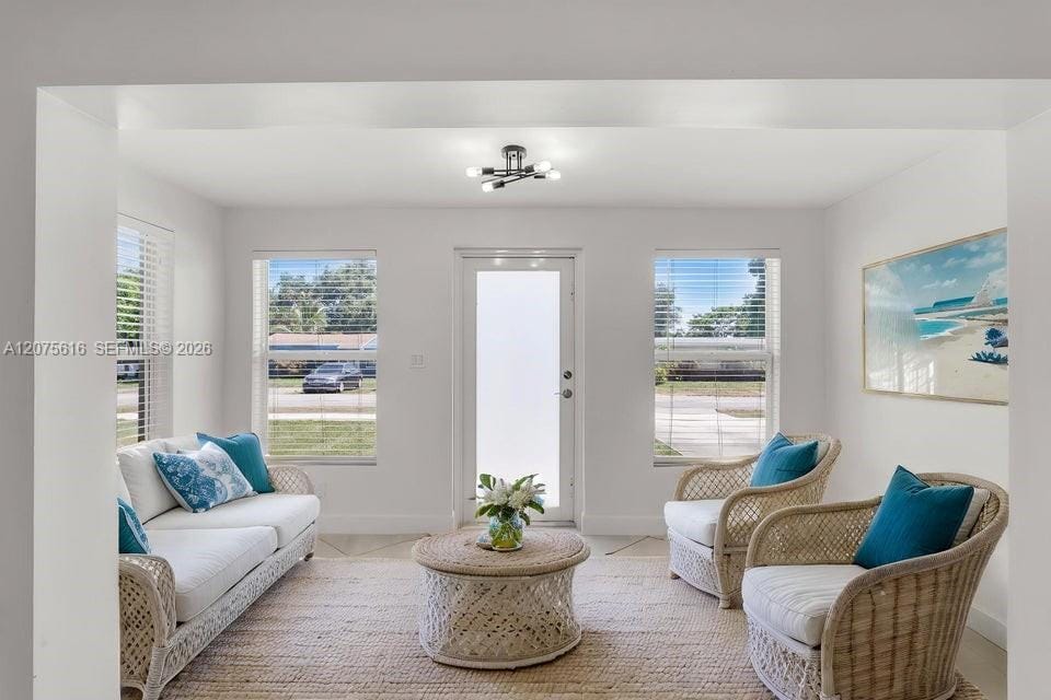 2539 Coolidge Street — photo 8