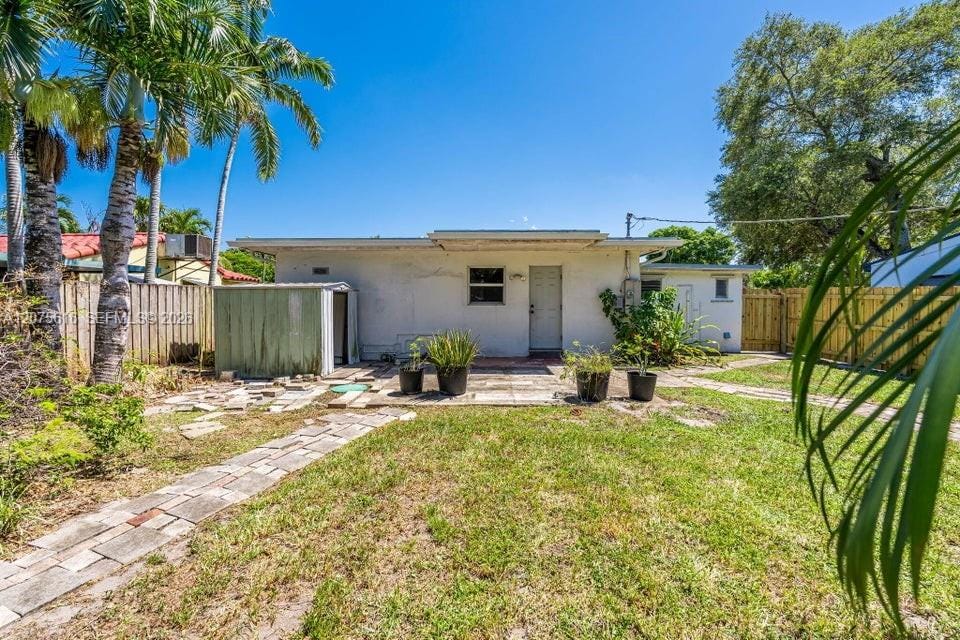 2539 Coolidge Street — photo 10