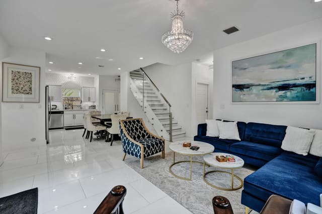 833 SW 17th Street, Fort Lauderdale, FL 33315