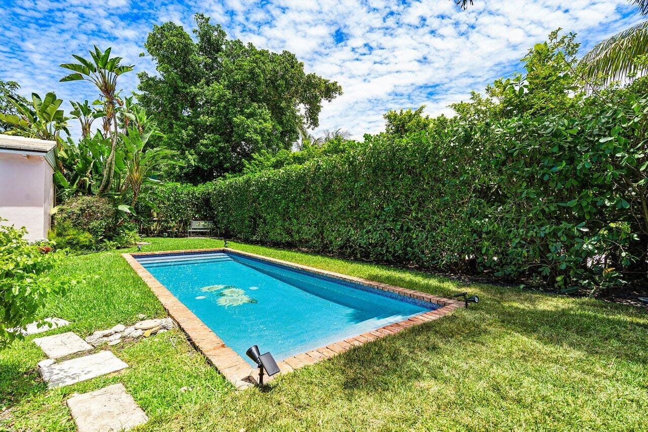 210 Debra Lane, Palm Beach, FL 33480 photo 18