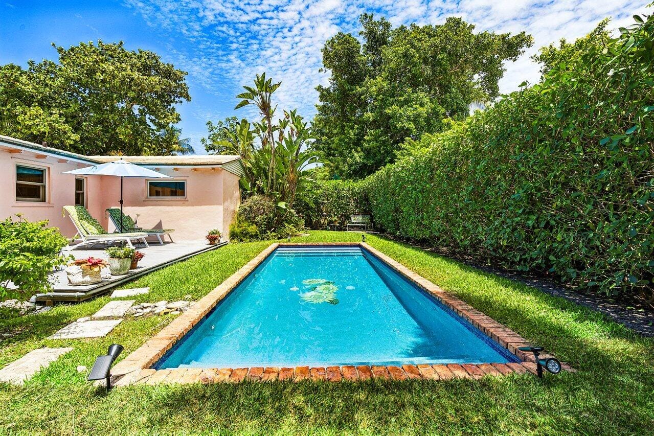 210 Debra Lane, Palm Beach, FL 33480 photo 19