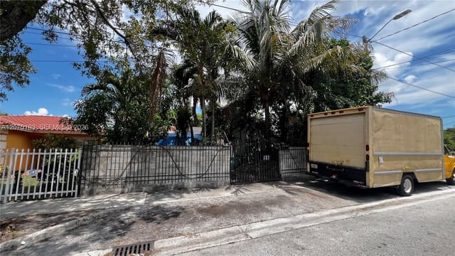 1531 NW 59th Street, Miami, FL 33142