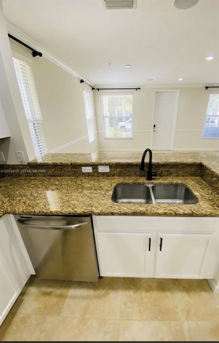 4676 Monarch Way — photo 3