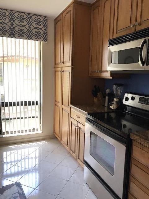 428 Brackenwood Lane S — photo 8