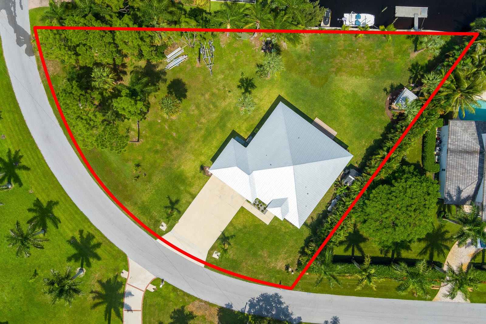 2070 NW PINE TREE Way, Stuart, FL 34994 photo 6