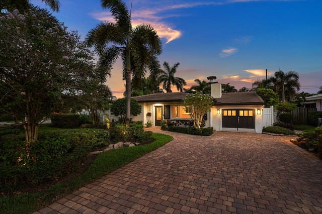 124 Bonnie Briar Lane, Bonniecrest, Delray Beach, FL