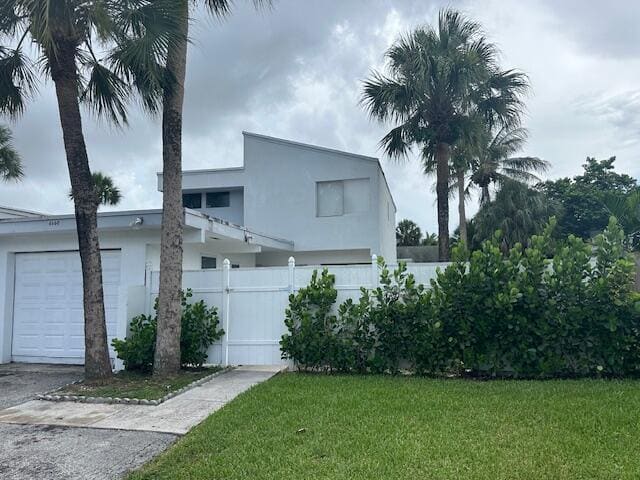 4660 NW 6TH Court, under contract in Pine Trail, Delray Beach, FL