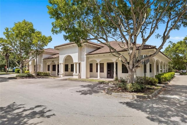 3465 SE Willoughby Boulevard, Stuart, FL 34994