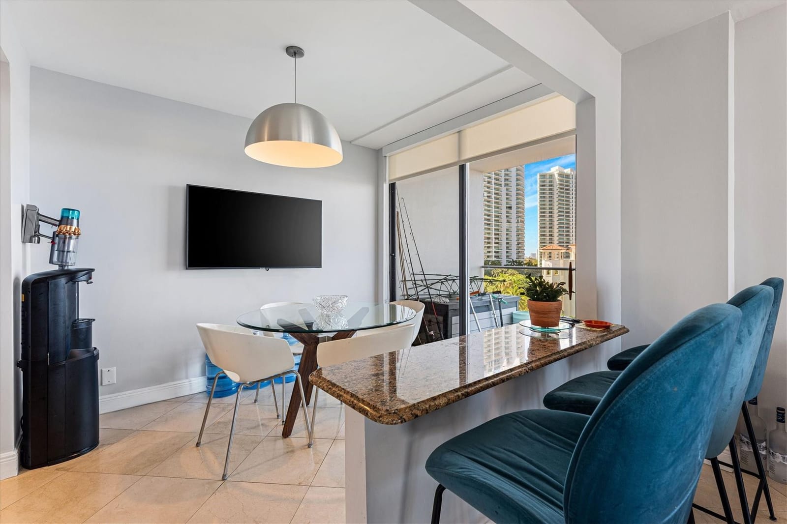 19707 Turnberry Way 9J — photo 11