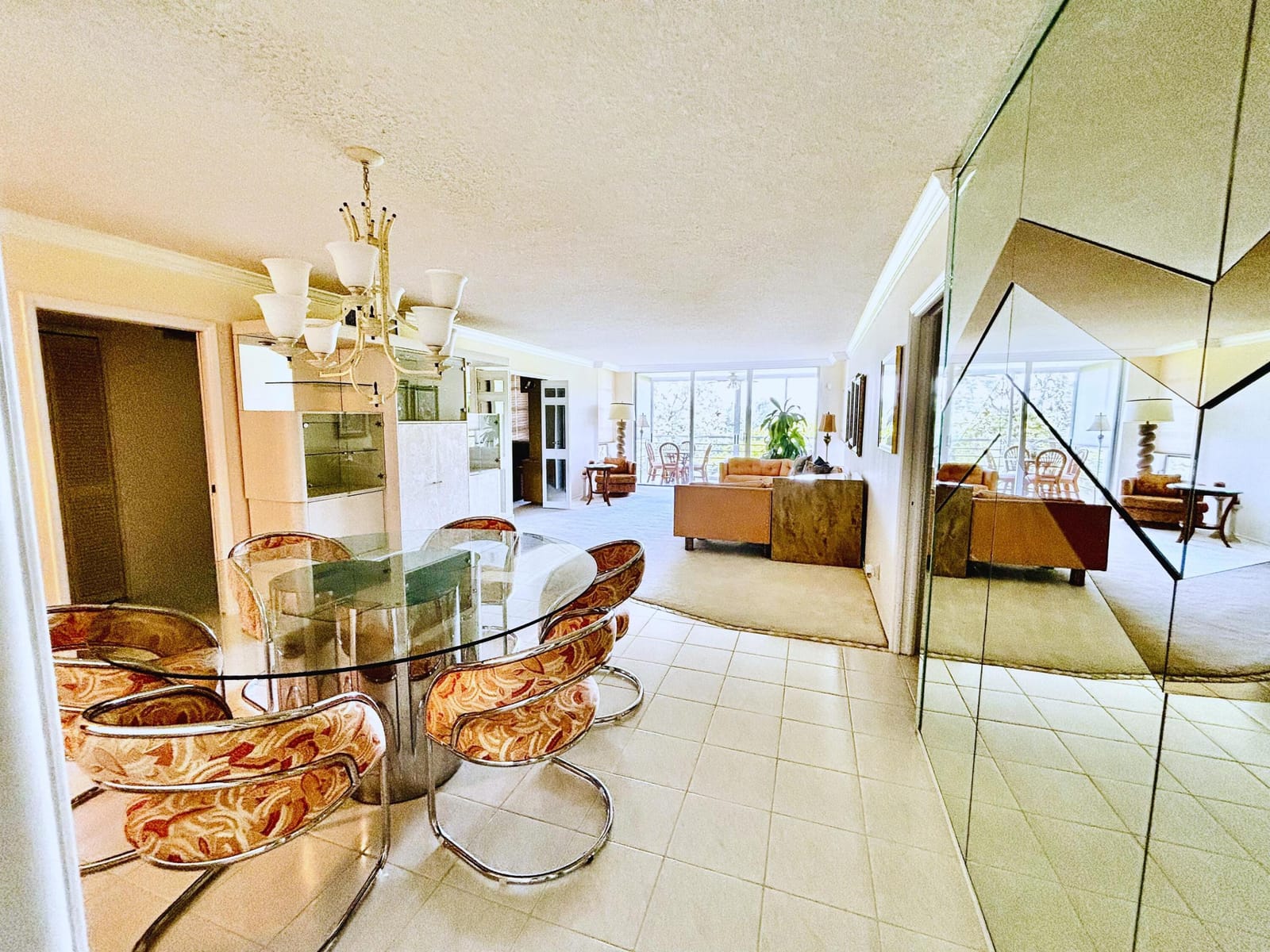 3930 OAKS CLUBHOUSE Drive 506 — photo 3