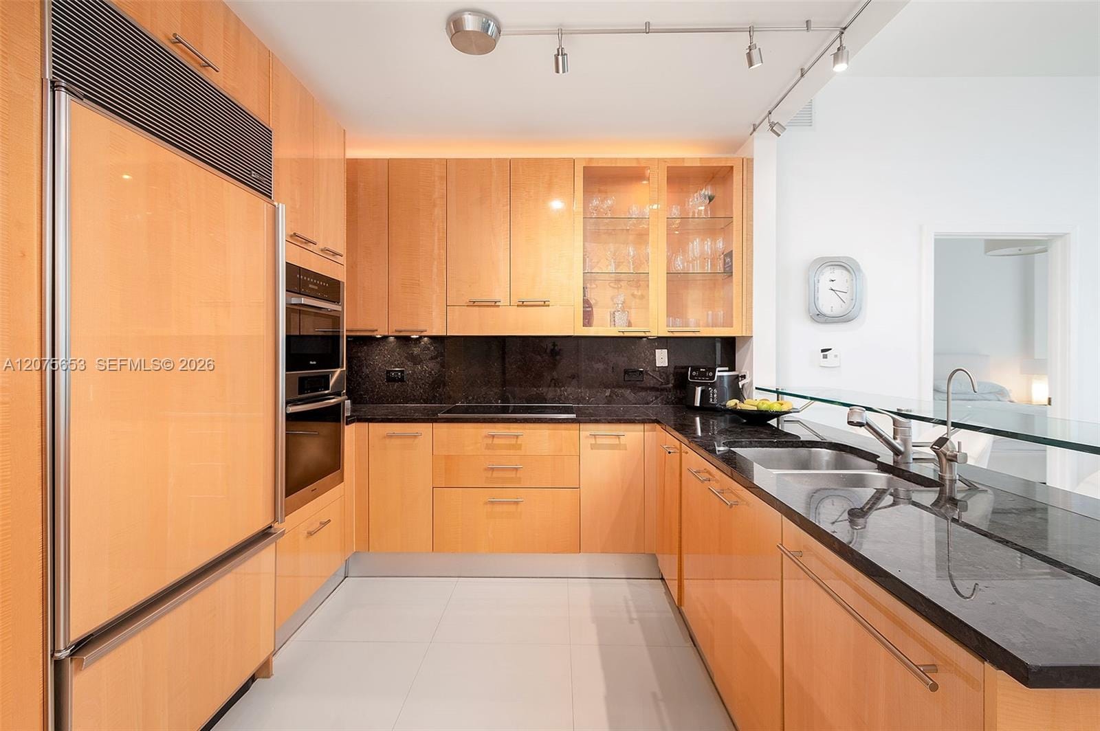 6799 Collins Avenue 510 — photo 4