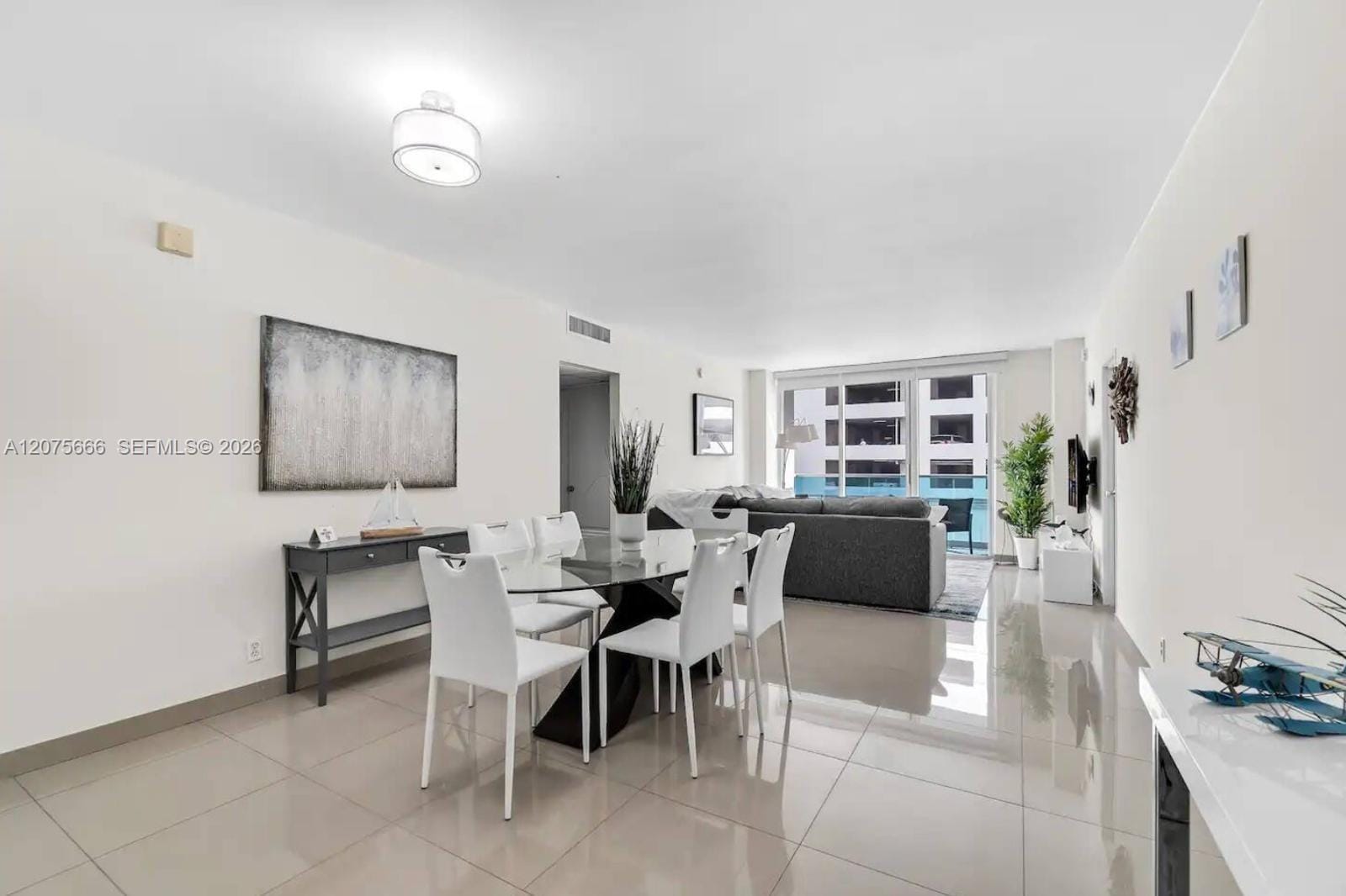 4001 S Ocean Drive 5J — photo 3