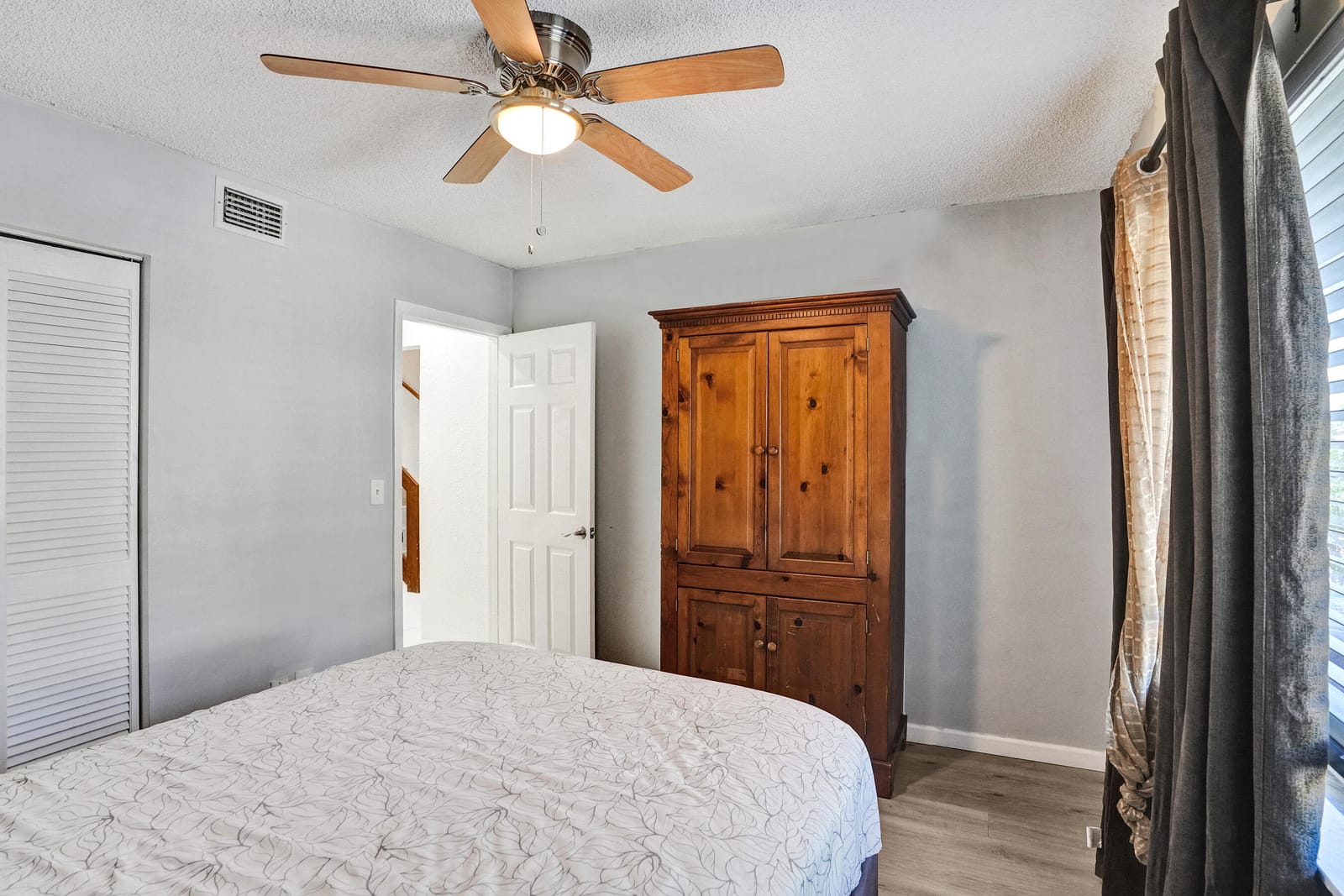 7387 NW 34th Street — photo 5