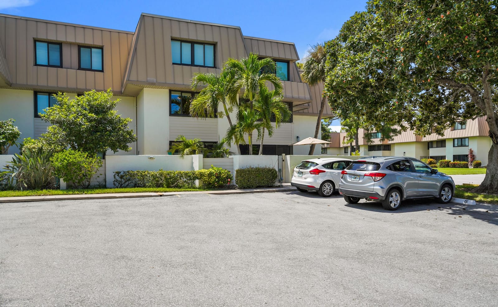 1800 SE SAINT LUCIE Boulevard 6-201 — photo 8