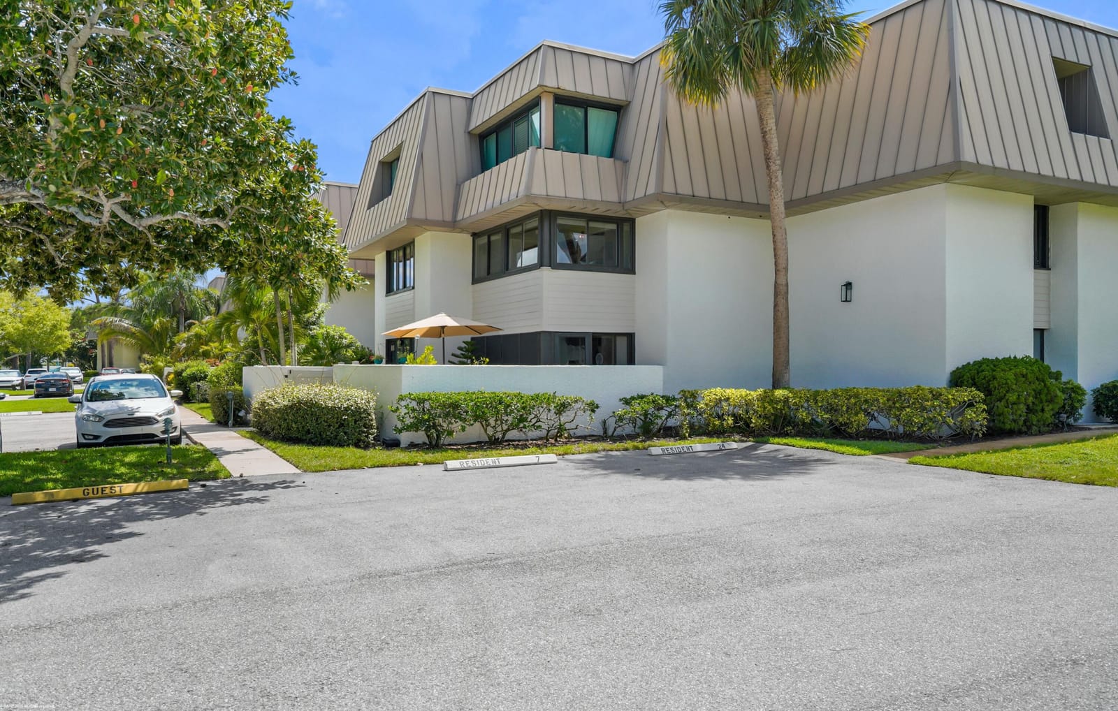 1800 SE SAINT LUCIE Boulevard 6-201 — photo 9