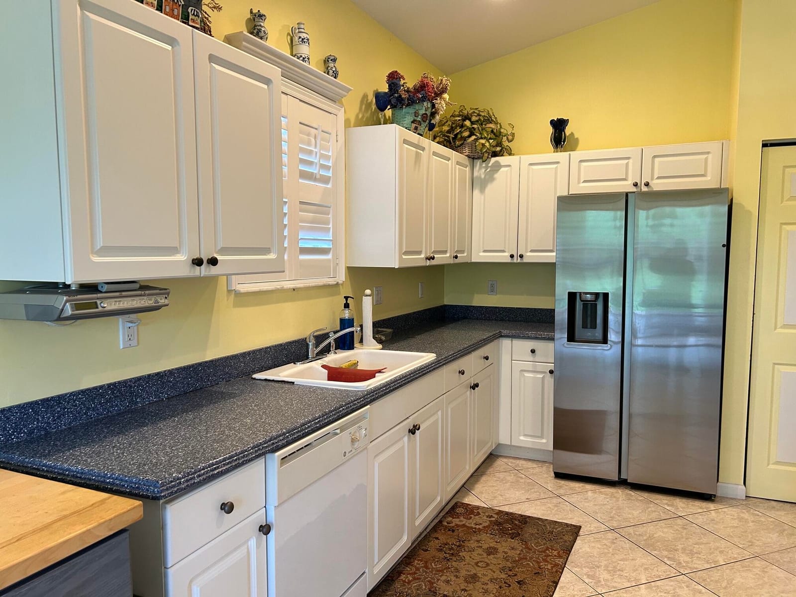 438 Sunview Way — photo 7