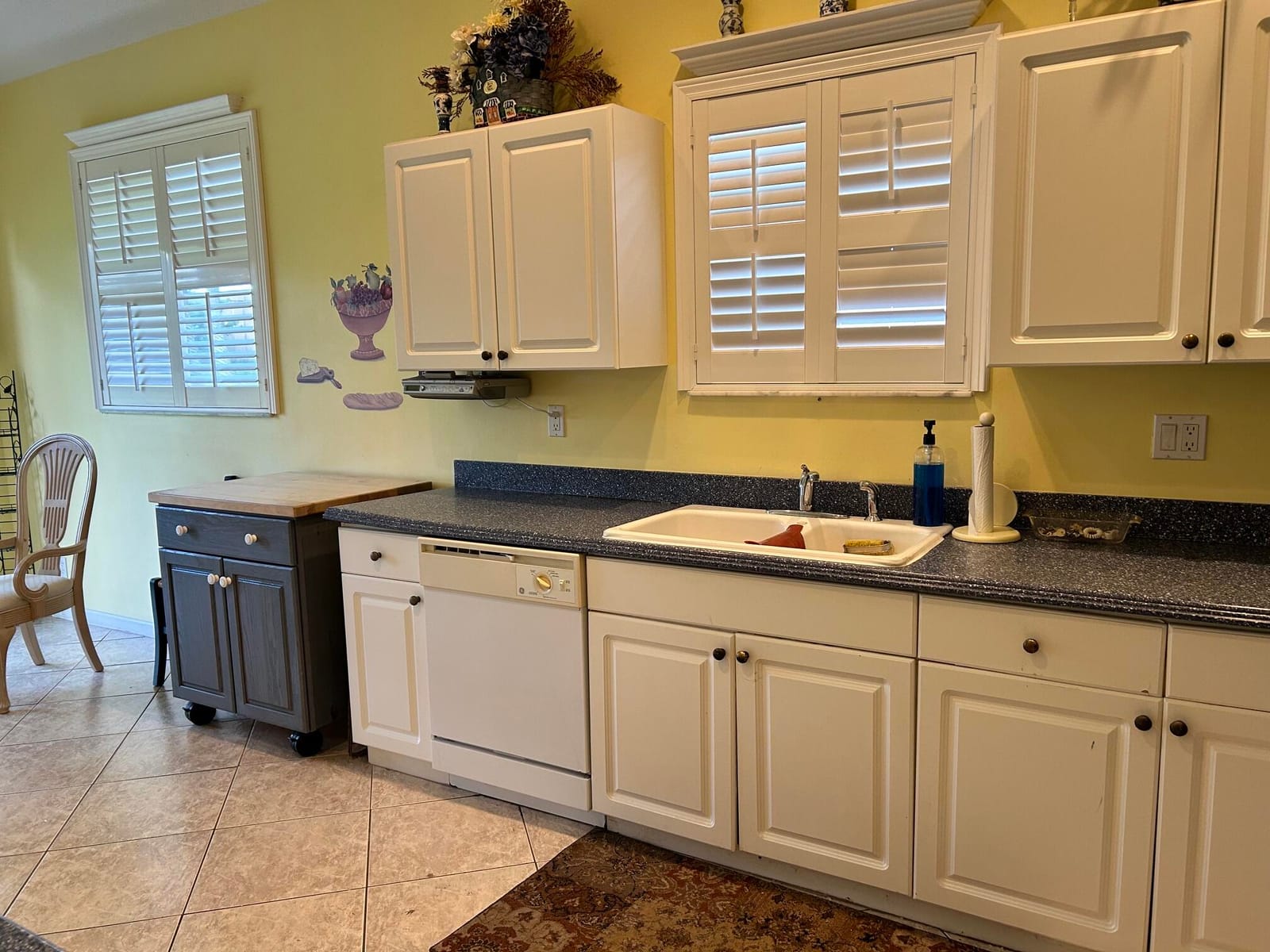 438 Sunview Way — photo 8