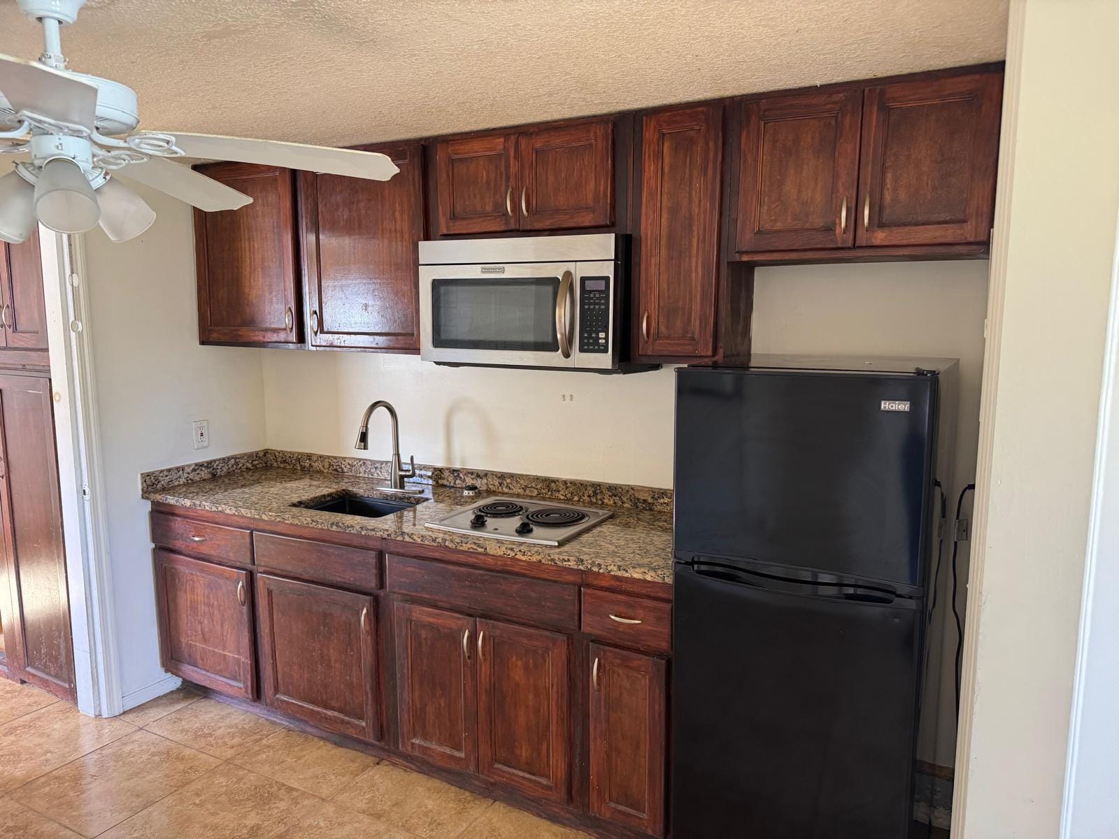 1403 Avenue M — photo 2
