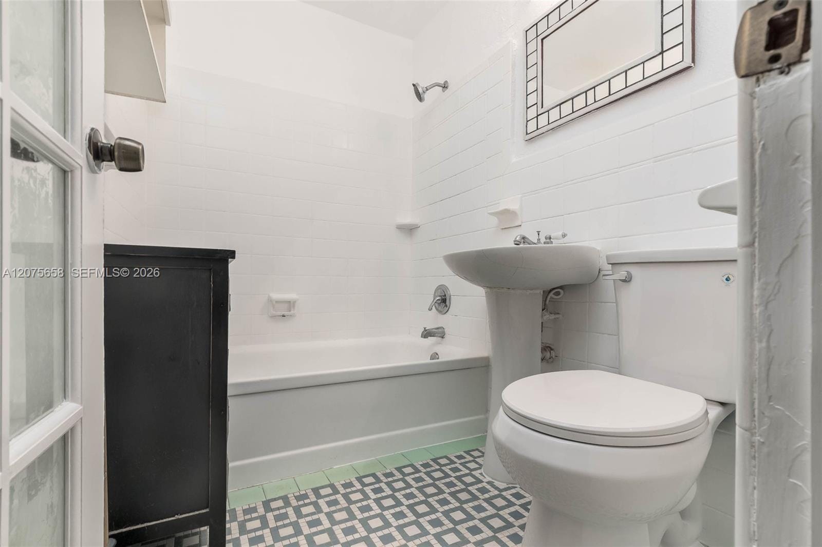 255 W 24th Street 208 — photo 7