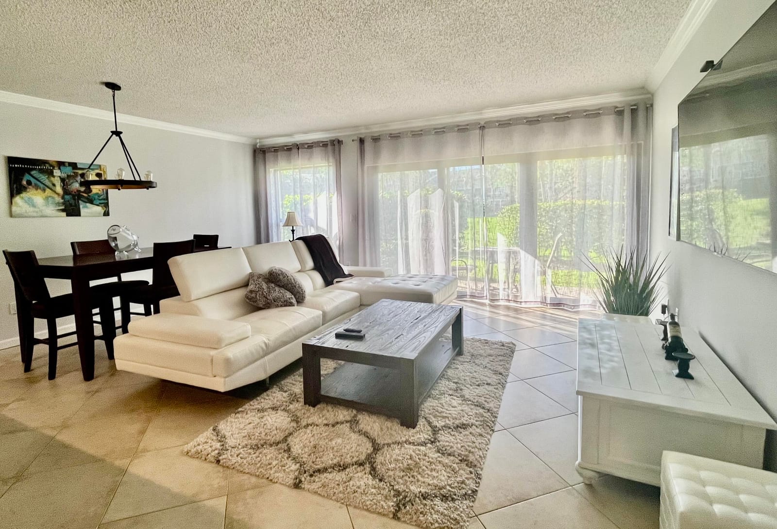 11863 Wimbledon Circle 401 — photo 1
