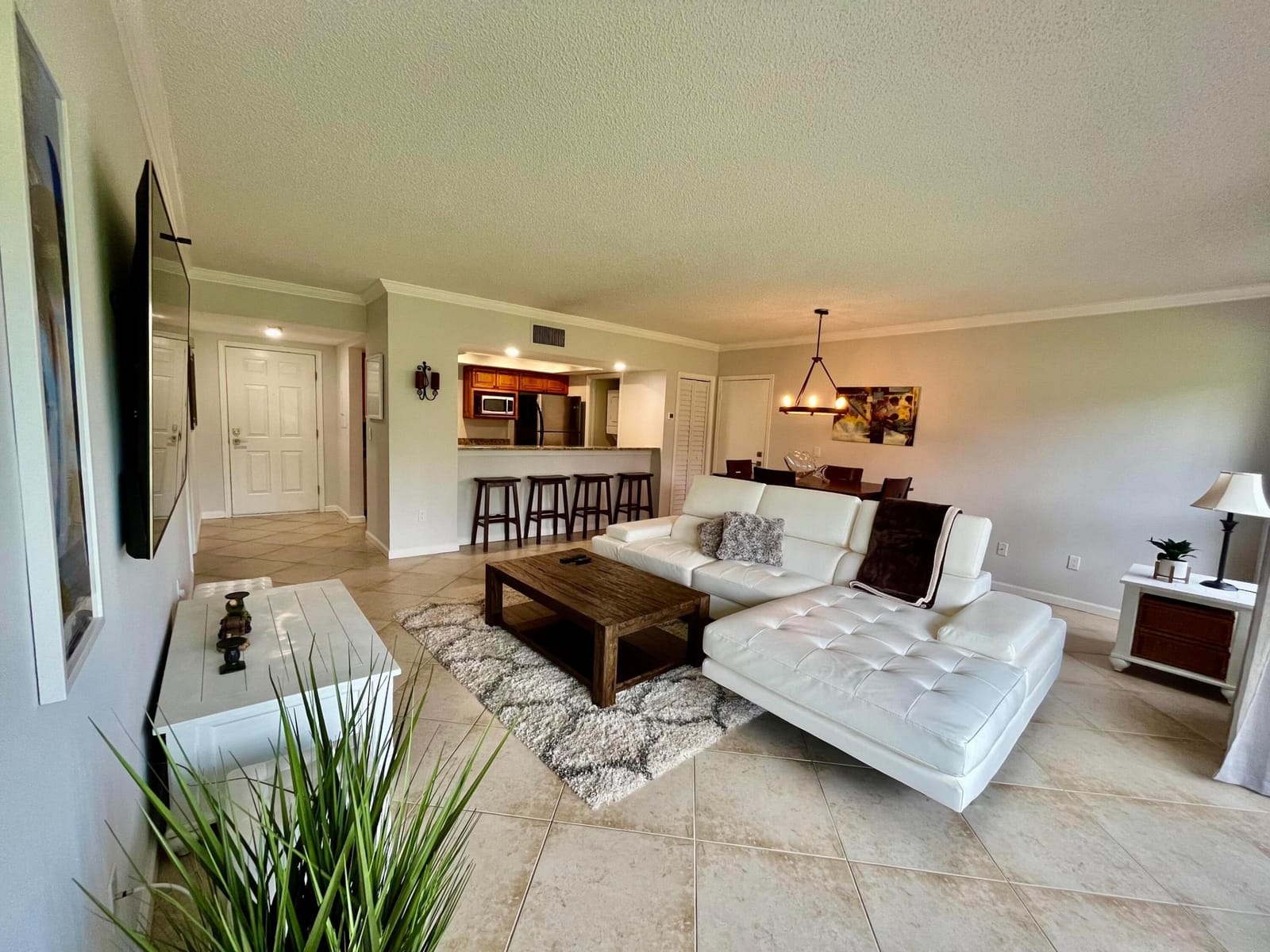 11863 Wimbledon Circle 401 — photo 2