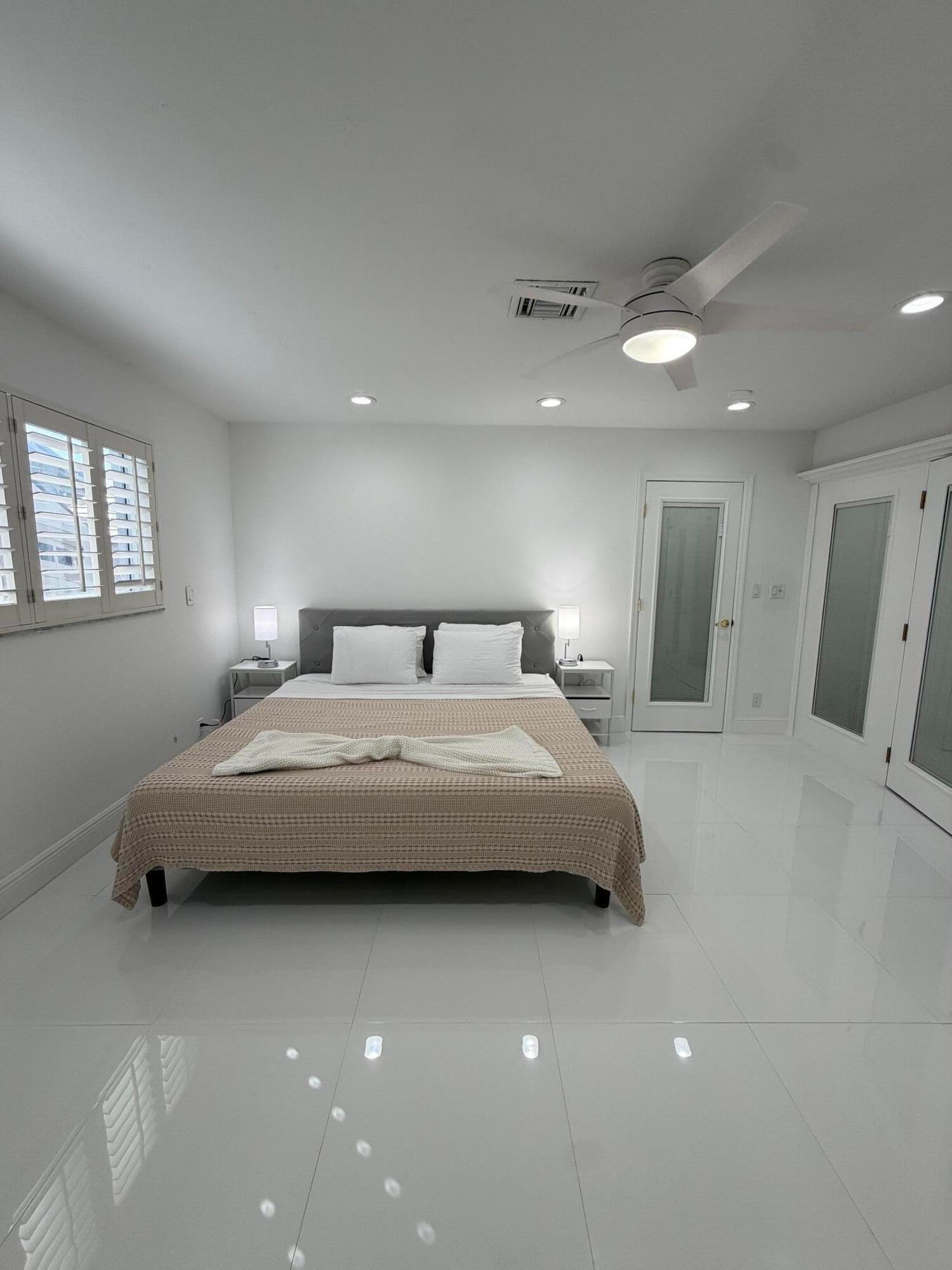2557 SW 14TH Court — photo 7
