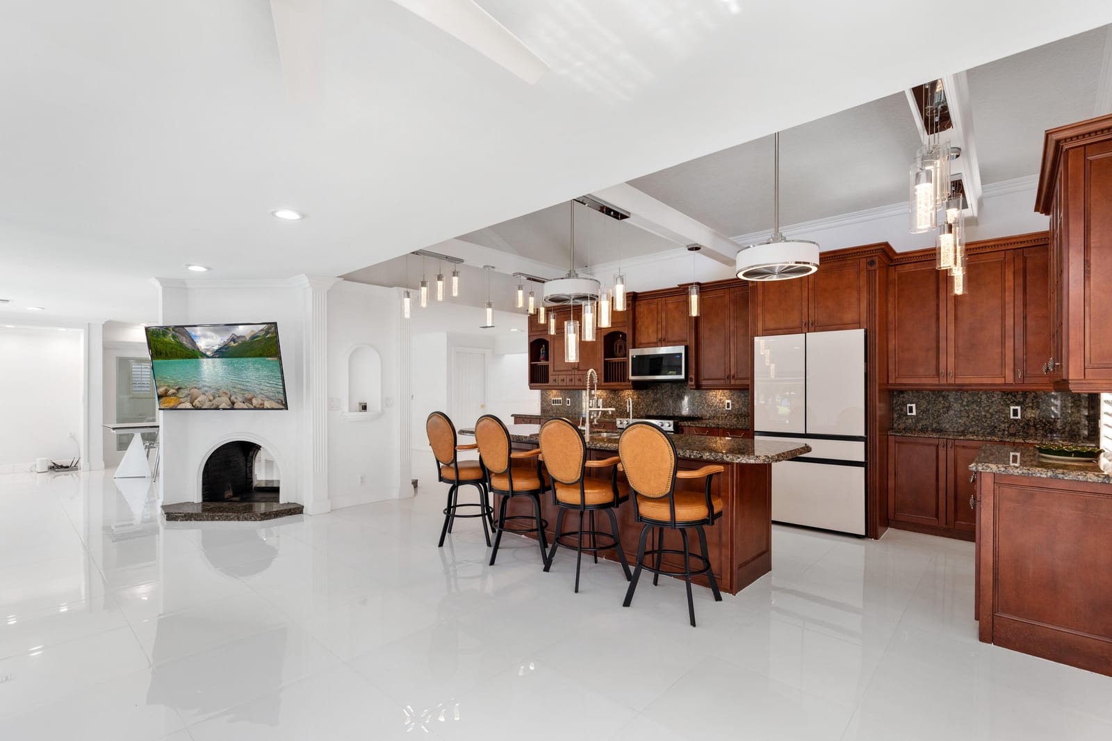 2557 SW 14TH Court — photo 5